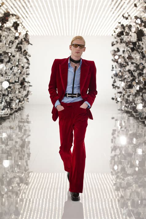 gucci suits 2021